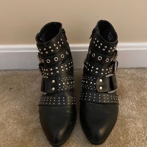 Fergalicious studded black boots!